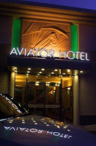 The Aviator Hotel Northampton Exterior photo